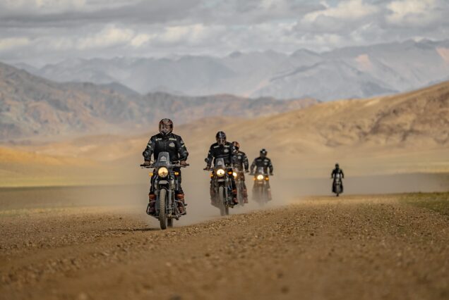Ladakh Bike Trip via Umlingla Pass