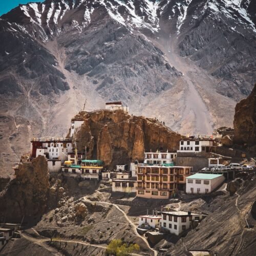 The Extended Hanle Circuit SUV Trip